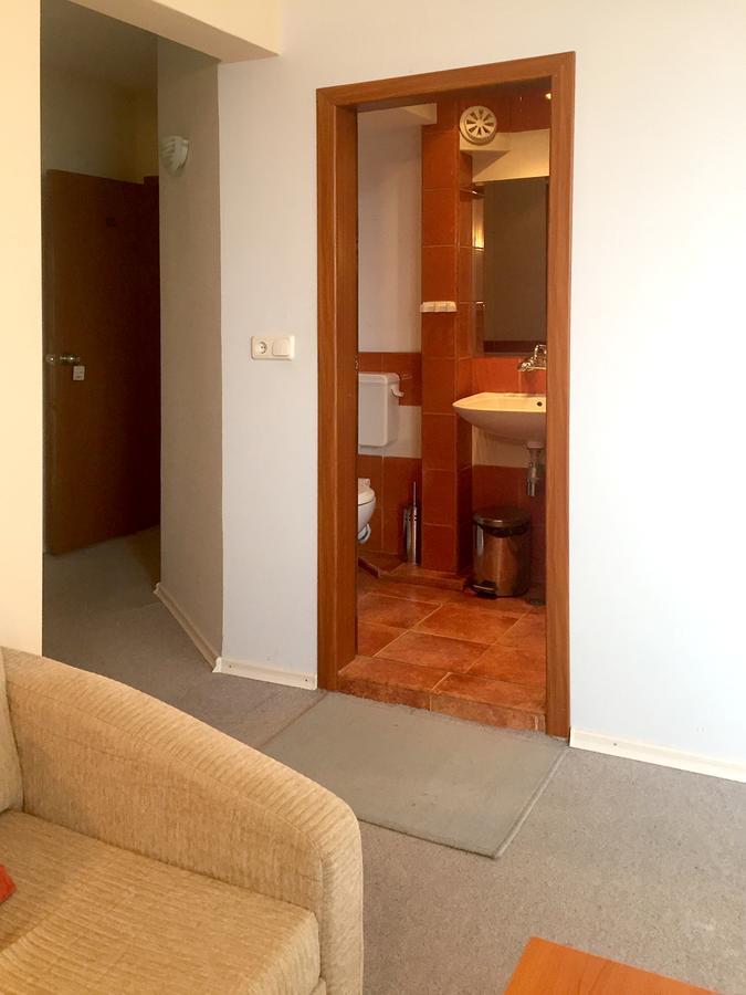 Villa Elfi โกลเดน แซนส์ ภายนอก รูปภาพ